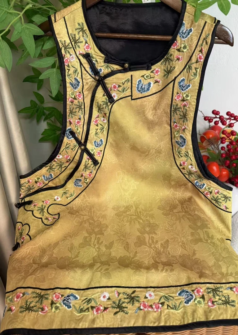 悦季精品(格格服)复古高级刺绣百搭精致马夹