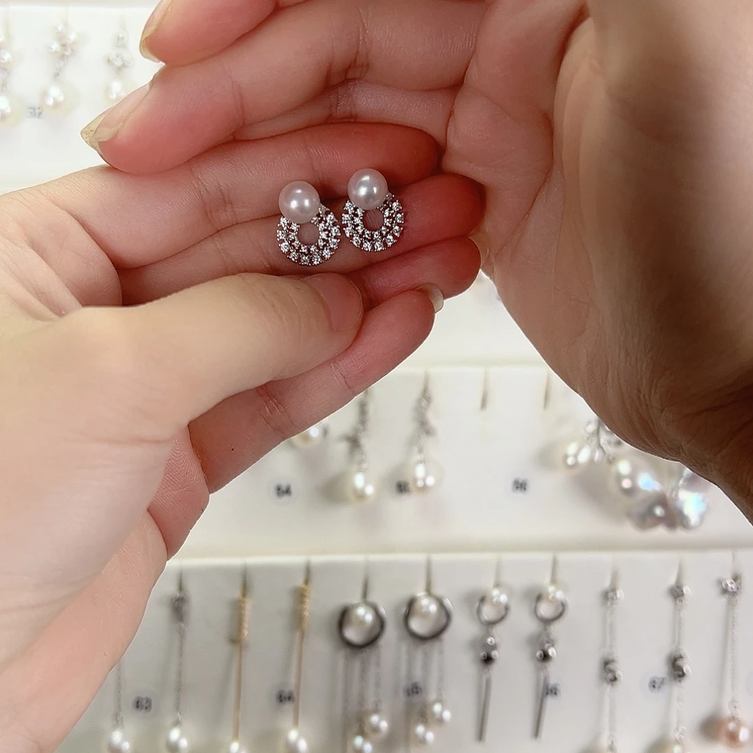 银S925镶嵌耳饰淡水珍珠