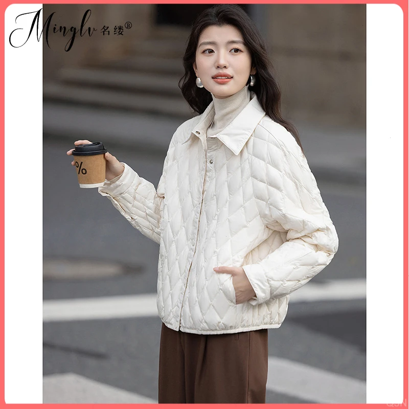 名缕轻量感翻领时尚服女25冬季新款轻奢菱格休闲轻薄保暖外套