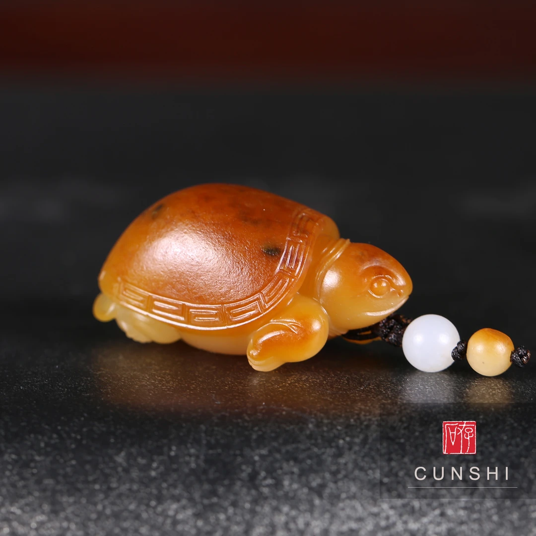 天然存石新疆和田玉红沁油皮乌龟挂件荣归吊坠陶随心作品10g