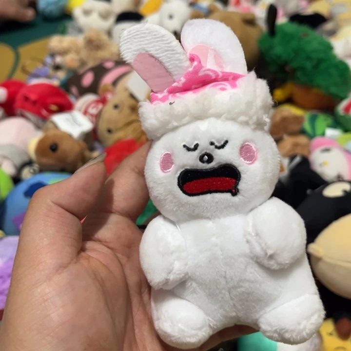 毛绒耳朵有瑕疵毛绒挂件