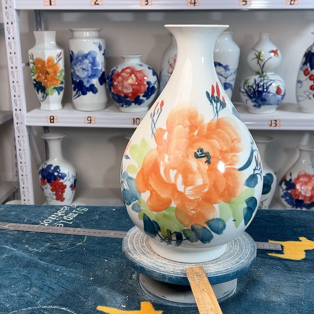 摆件景德镇陶瓷玉黄牡