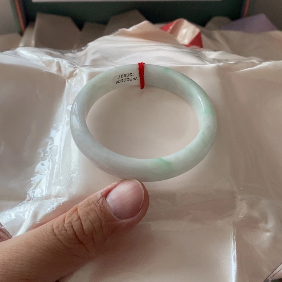 蓝***…翡翠未镶嵌颈饰54