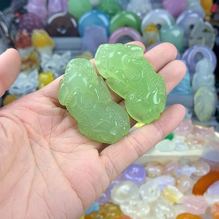 玛瑙/玉髓未镶嵌颈饰到手两件