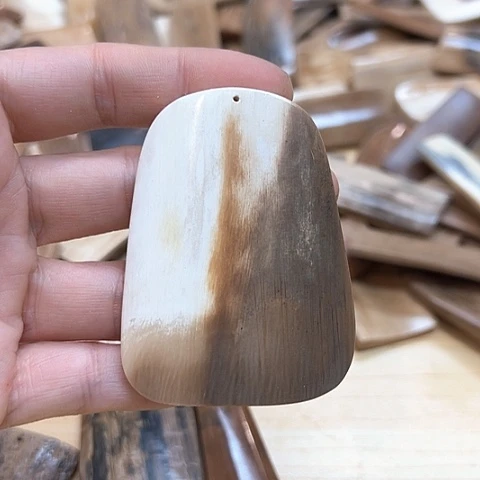 天然猛犸象牙瑕疵品