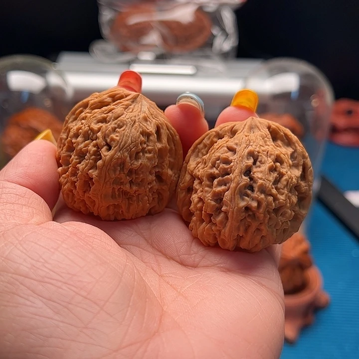 文玩核桃把件凹底南疆