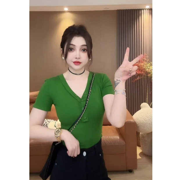 D11 纯色简约V领开扣瘦身显瘦百搭T恤 ED1106