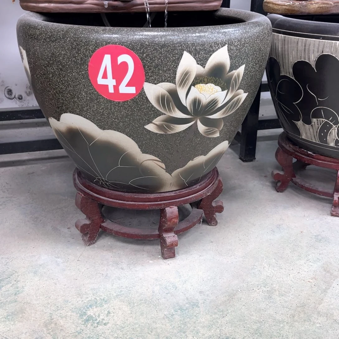 喜***多瓷片直径41厘米缸加底座