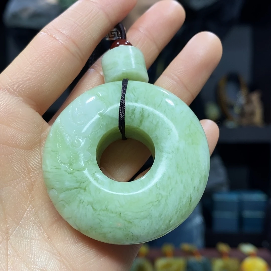 未镶嵌岫玉挂件吊坠