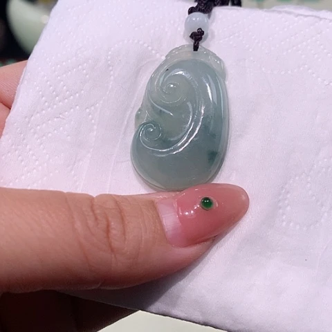 颈饰未镶嵌翡翠如意