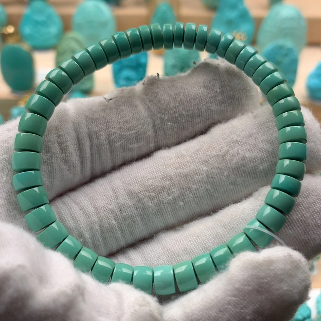 绿松石配饰未镶嵌