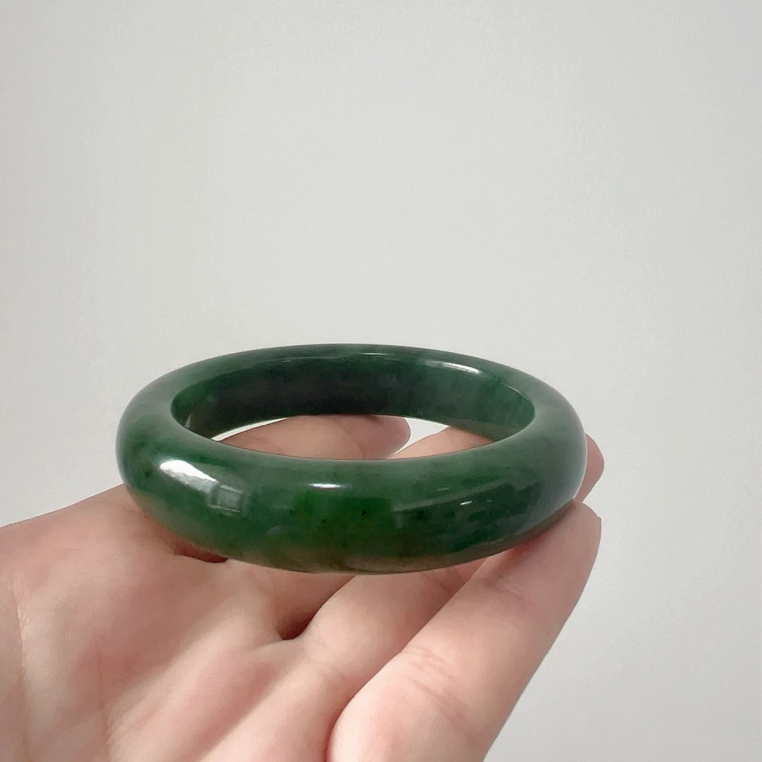 天然保真俄罗斯碧玉手镯微包容