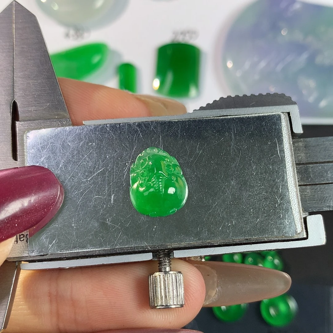 翡翠散珠10.8 9.4 4.49