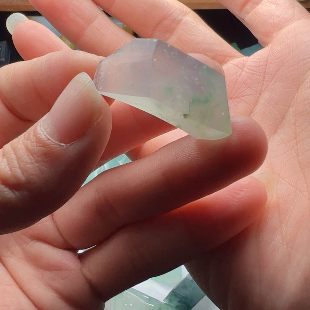 未镶嵌定制翡翠不包工