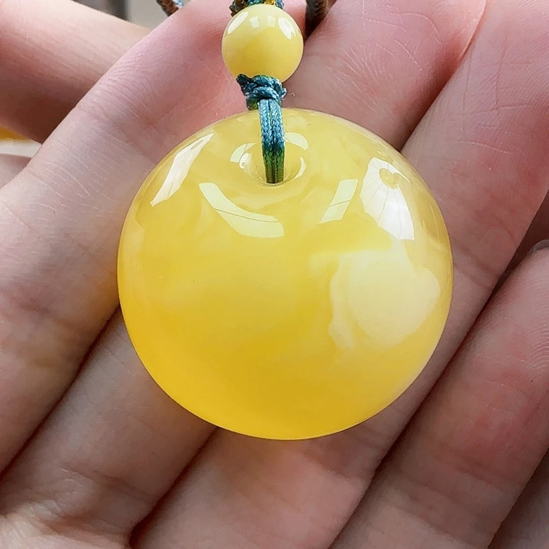 未镶嵌琥珀珠宝奇石