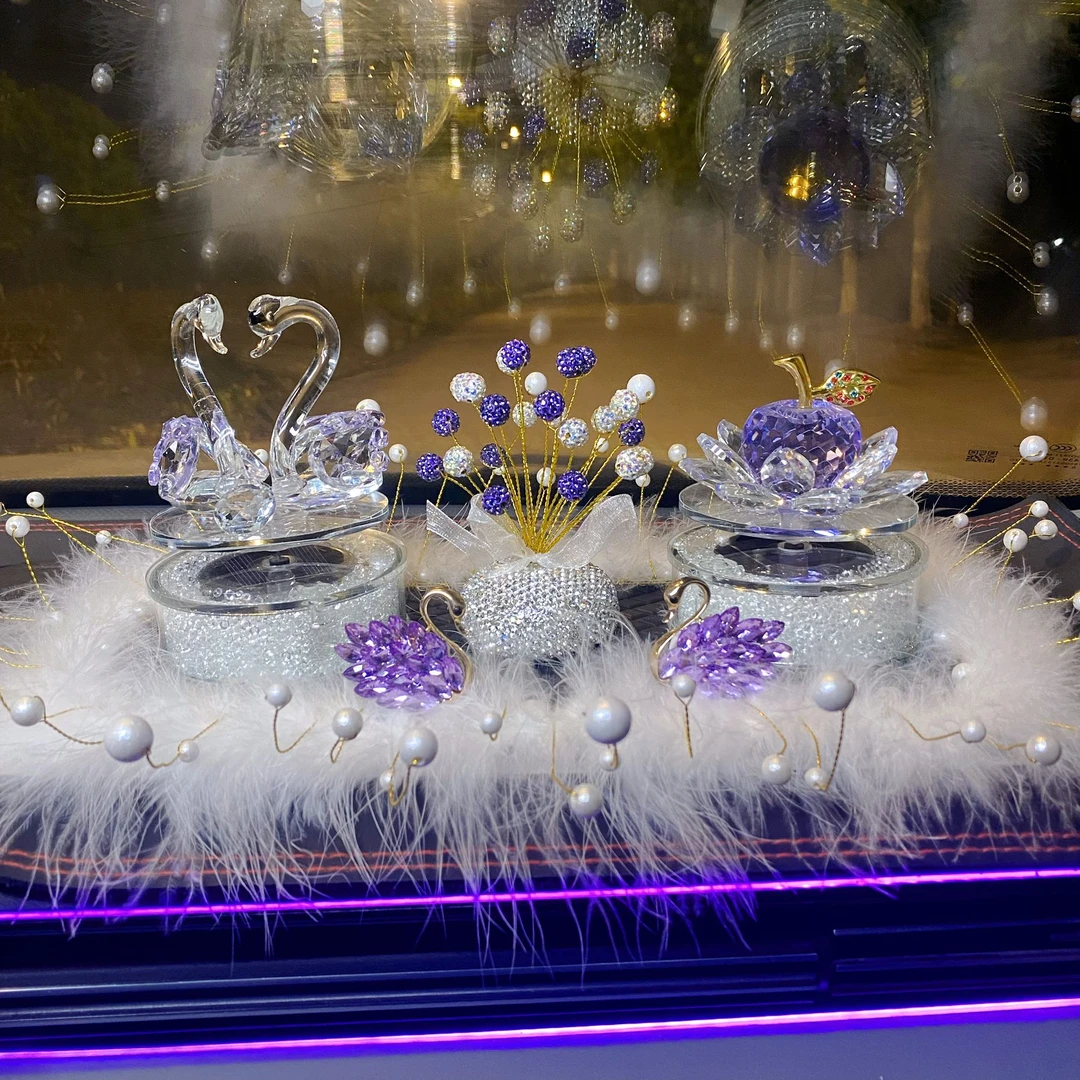 网红旋转苹果香薰摆件平安果香薰摆件汽车香薰摆件太阳能旋转苹果