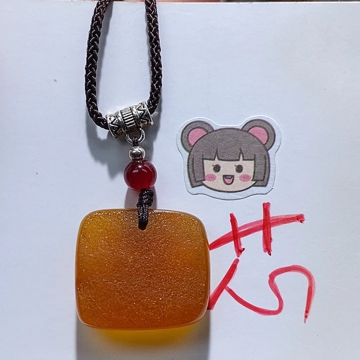 未镶嵌琥珀珠宝奇石