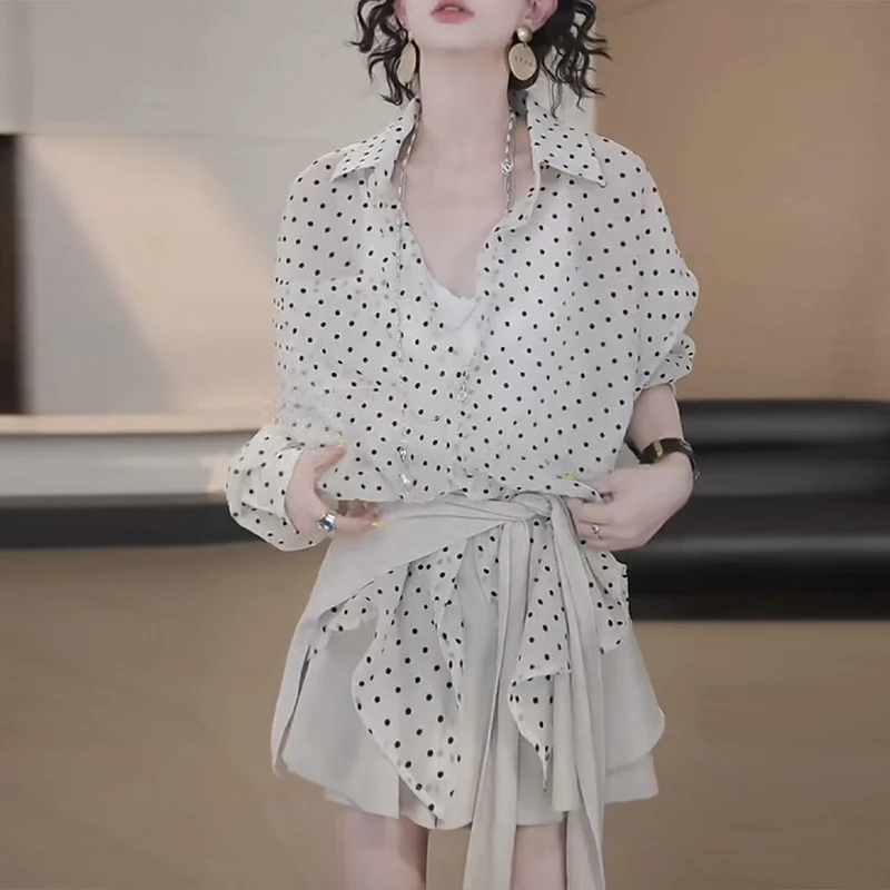 法式时尚套装女夏新款高级感微透防晒波点衬衫休闲A字短裤两件套