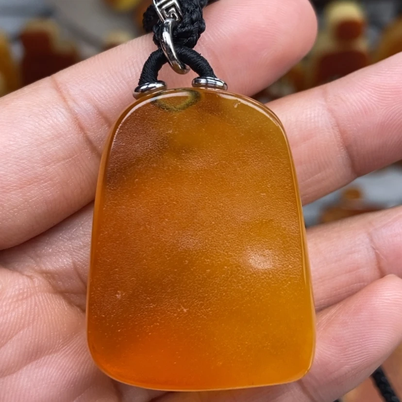 【闪购商品】琥珀颈饰未镶嵌