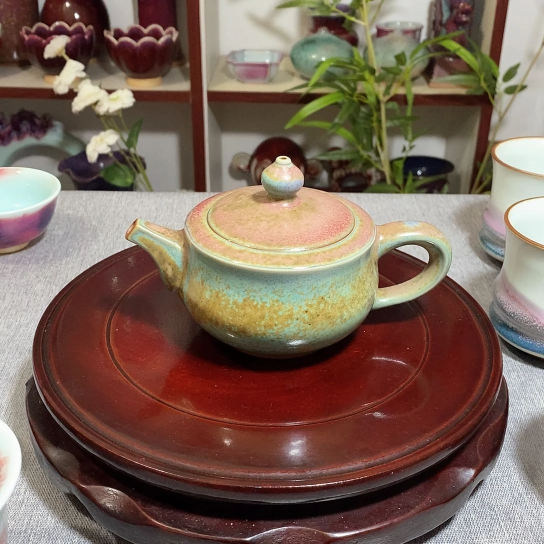 壶炉钧金癍茶壶 高温烧制