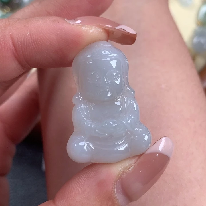 翡翠颈饰未镶嵌宝宝佛