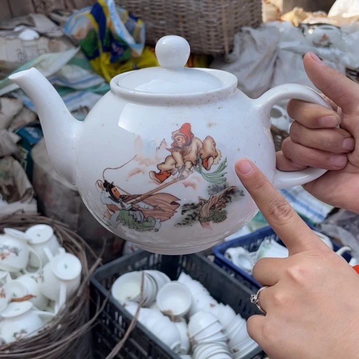 盘子碗都有好便宜的