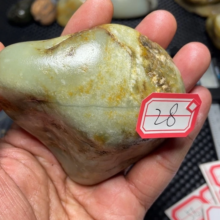 颈饰足铂镶嵌和田玉28