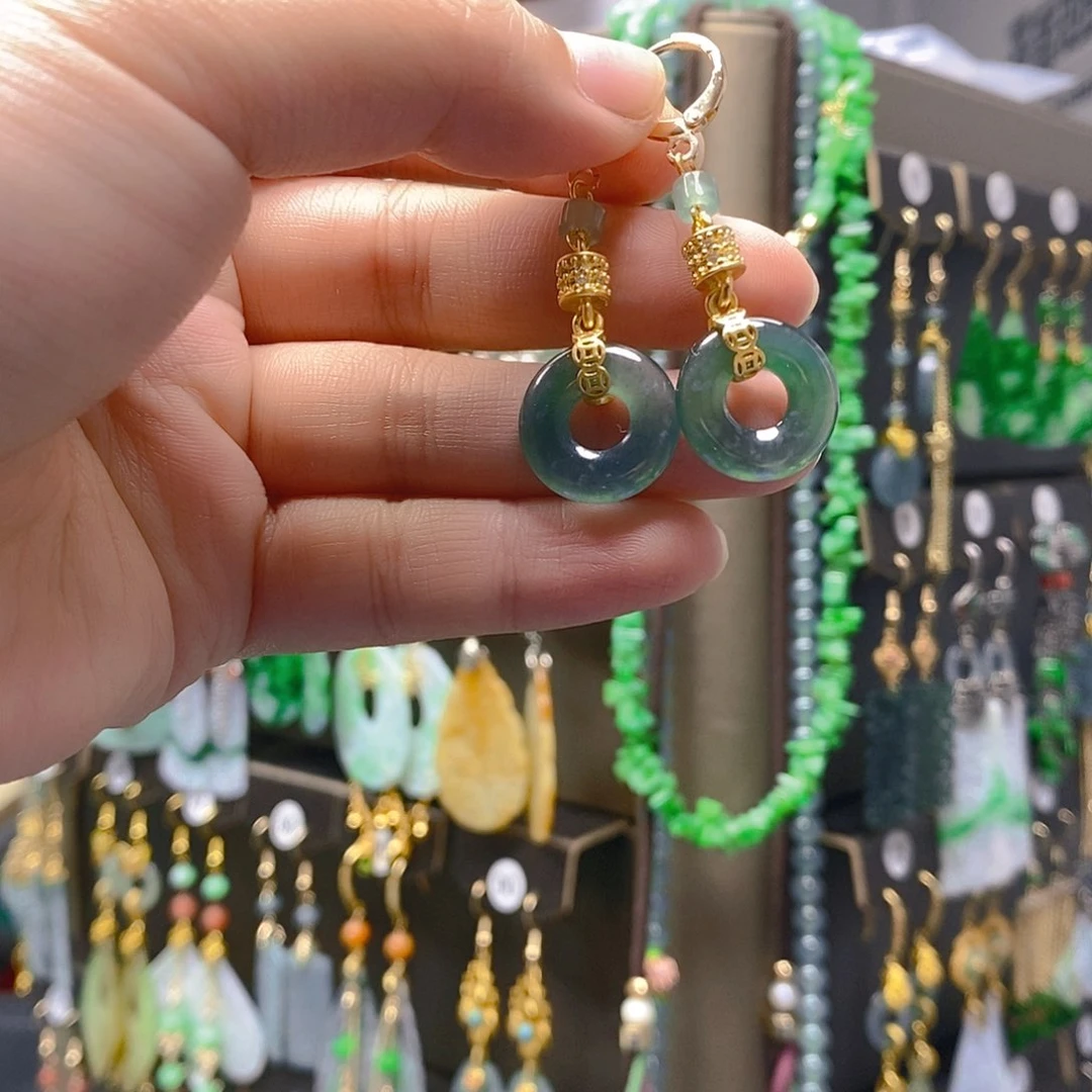 未镶嵌翡翠耳饰翡翠