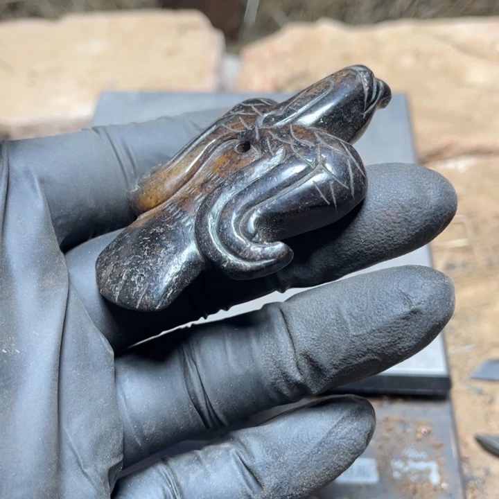 和田玉（糖玉）未镶嵌颈饰