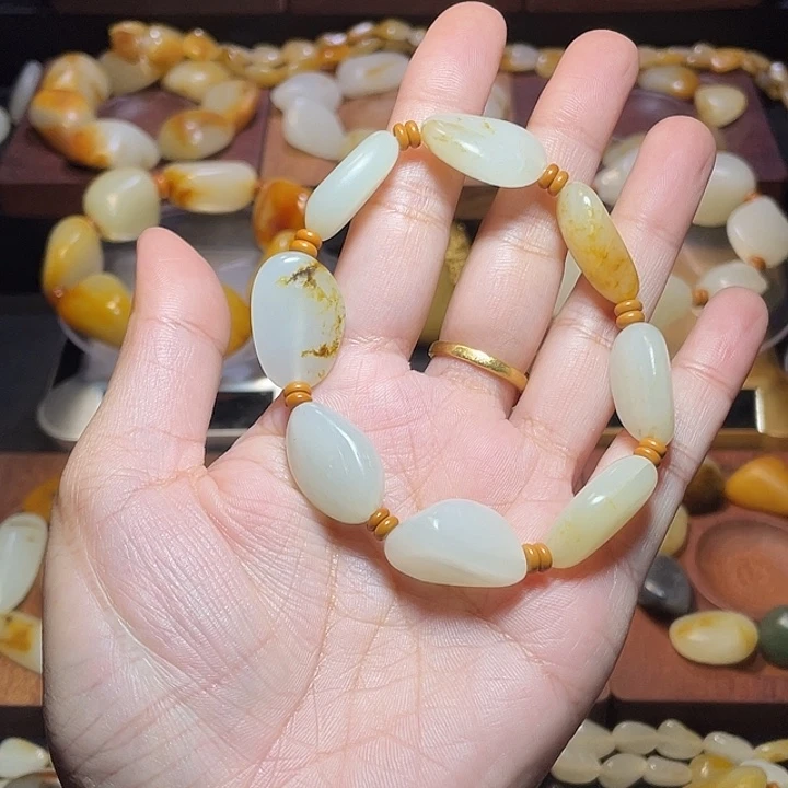 和田玉未镶嵌手链