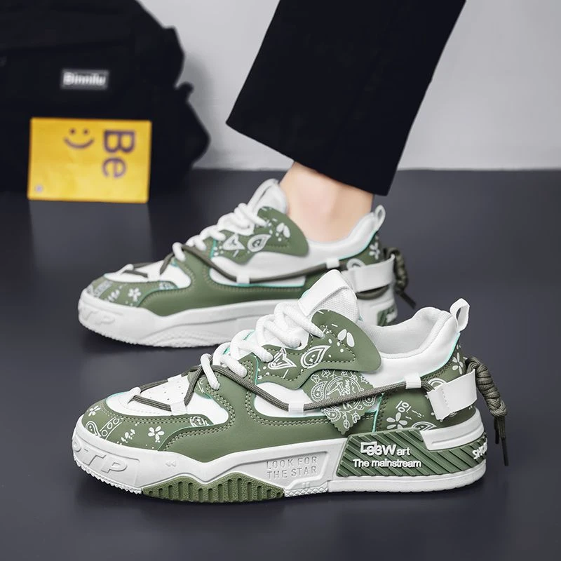 新款夏季透气板鞋ins潮鞋运动休闲跑步鞋青少年男鞋鞋子正