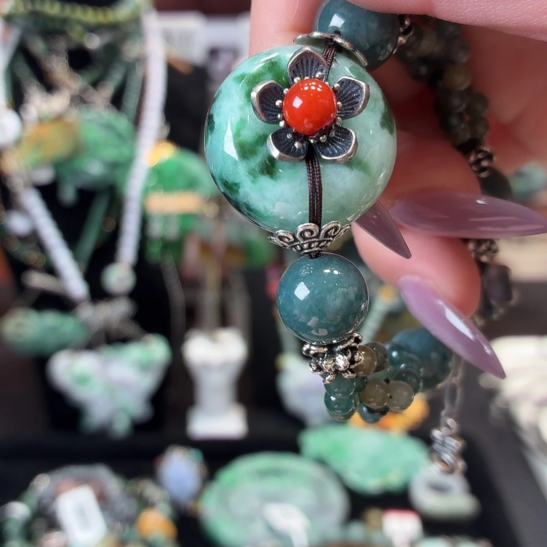 翡翠未镶嵌耳饰手串