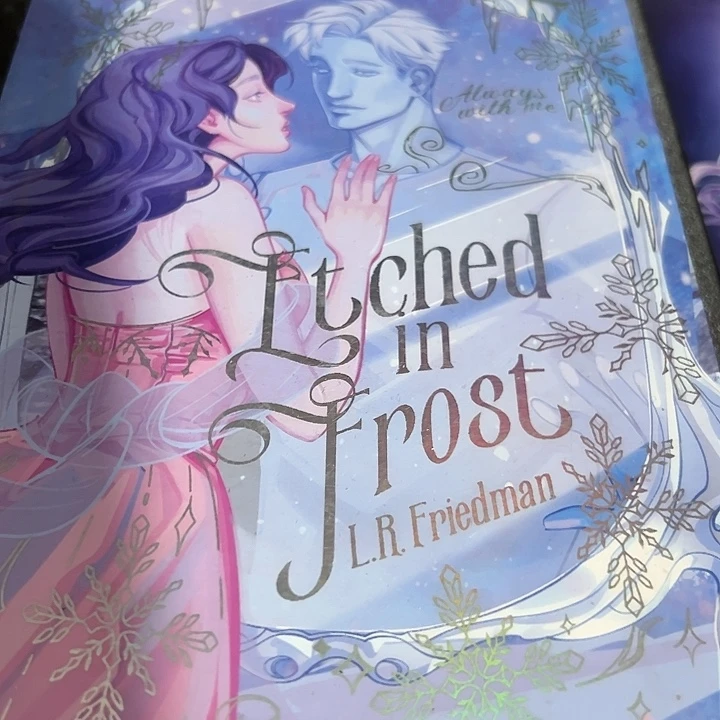 淡紫色男女 封面刷边