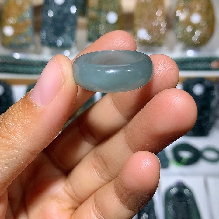 翡翠未镶嵌吊坠(不含链)天然翡翠A货