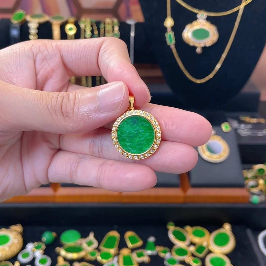 翡翠银S925镀金镶嵌吊坠(赠链)