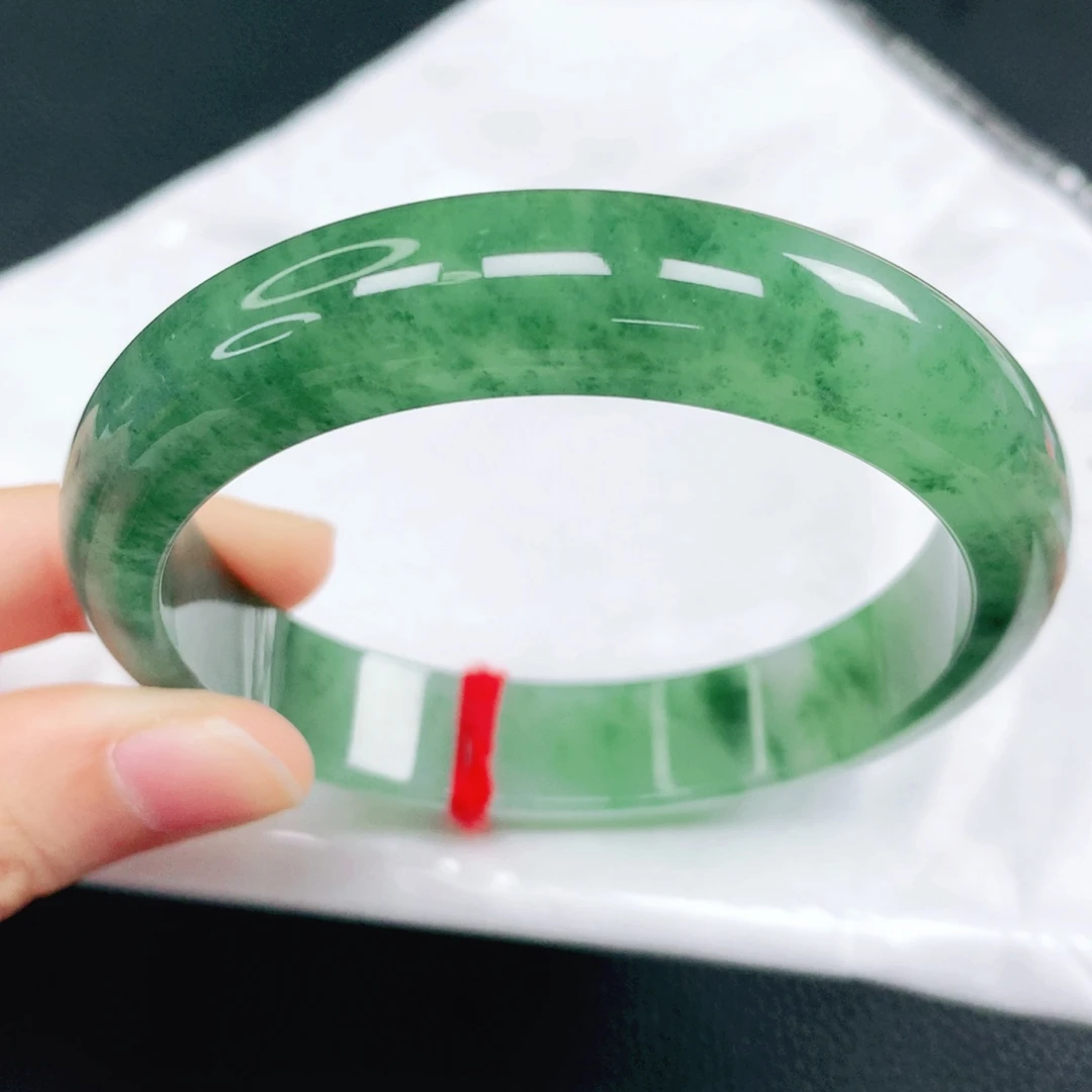 翡翠未镶嵌手镯57圈