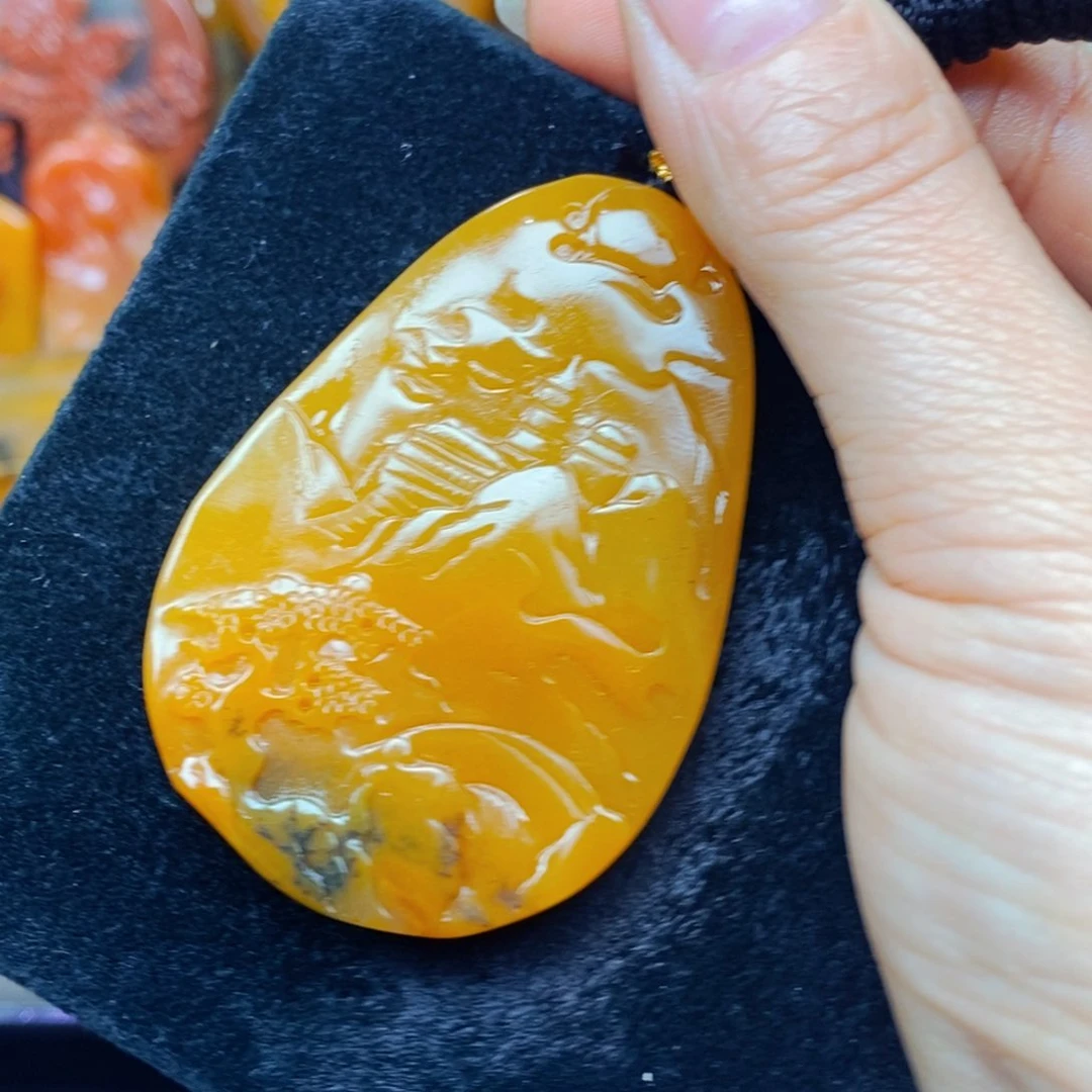 钛钢石英质玉（黄龙玉）吊坠(不含链)