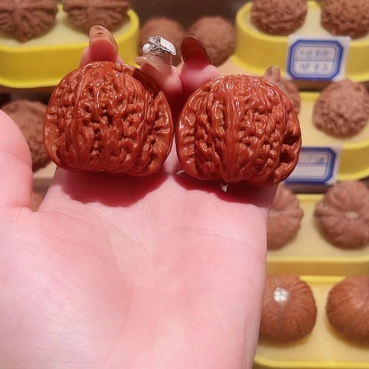 把件文玩核桃闷白40