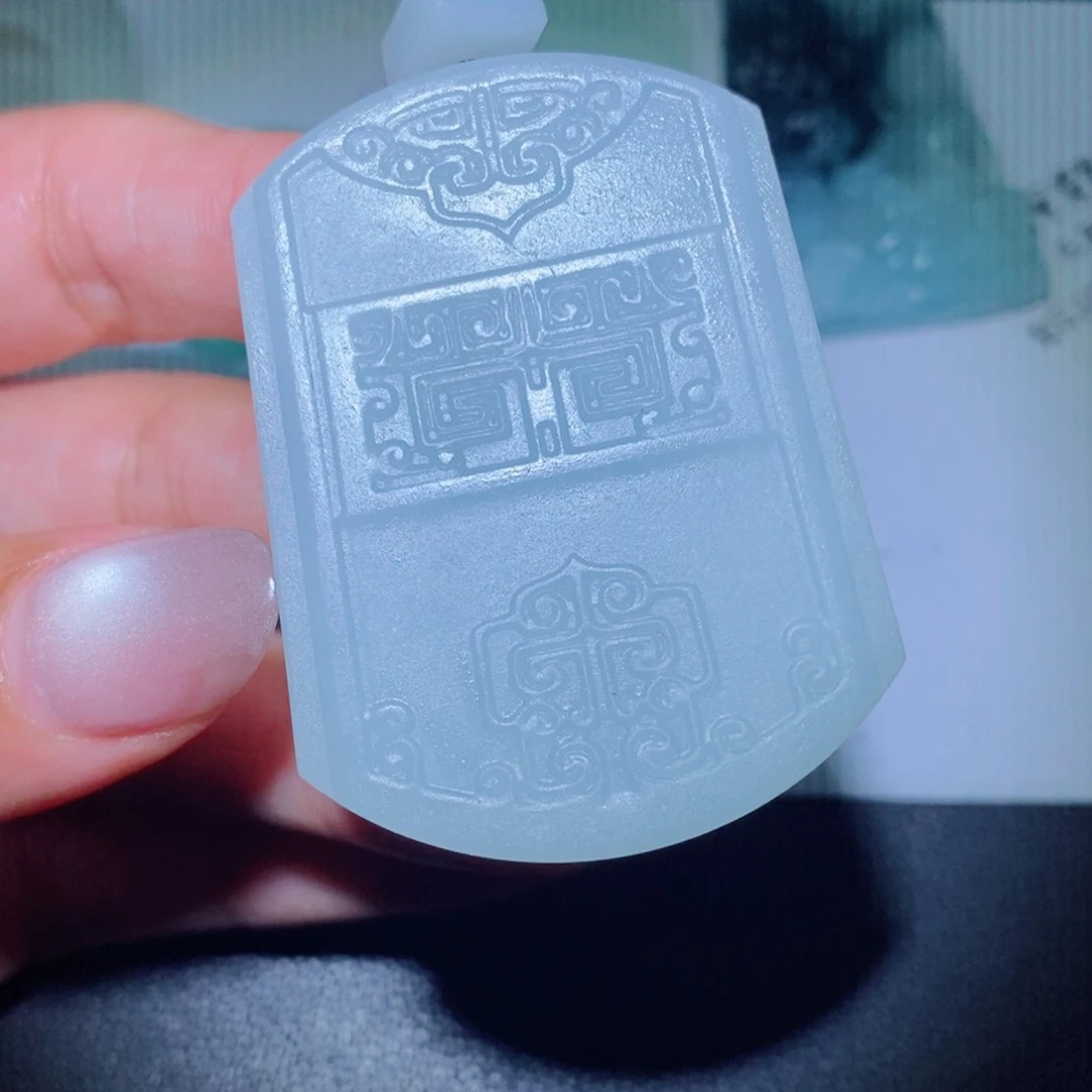 定制翡翠未镶嵌吊坠