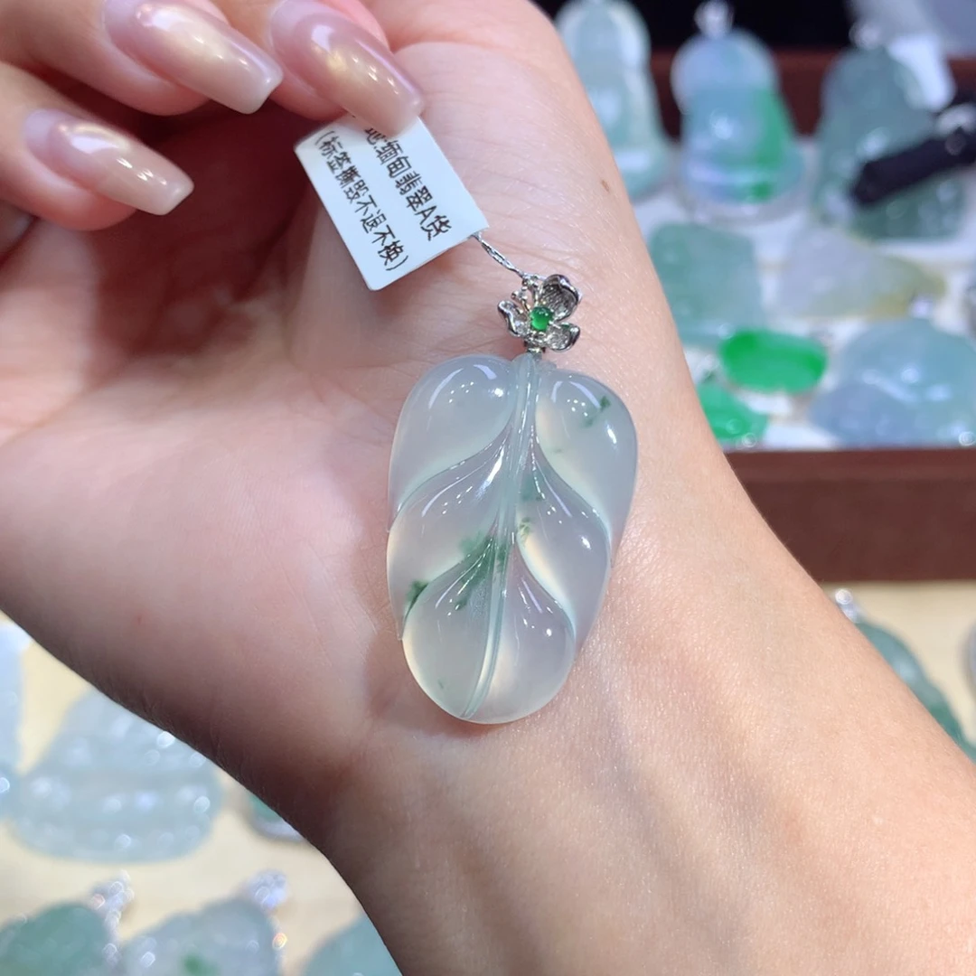 吊坠(不含链)18K金镶嵌翡翠