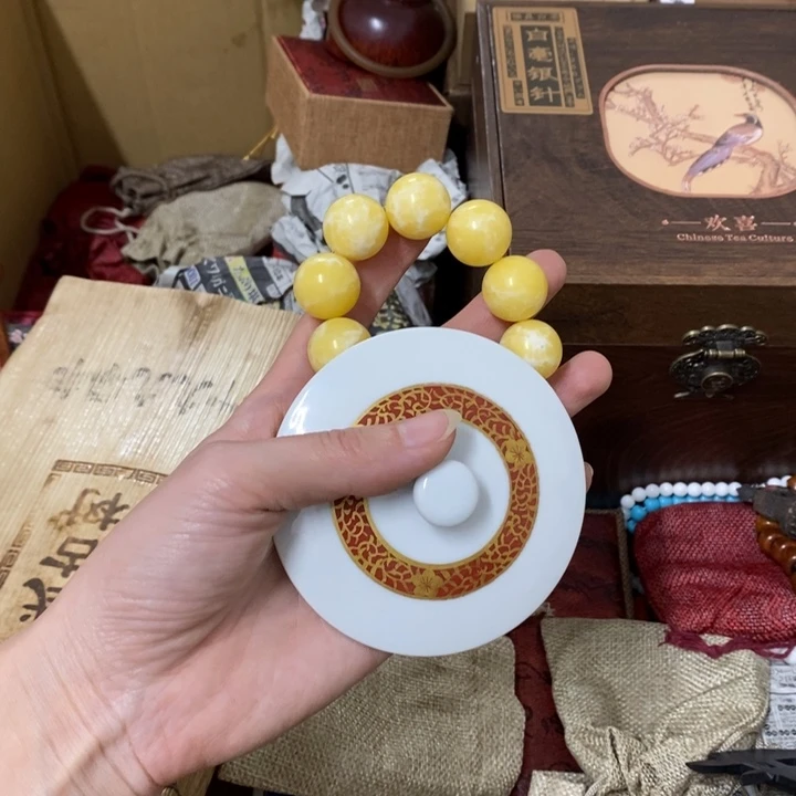 瓷片哈中古工艺品一件