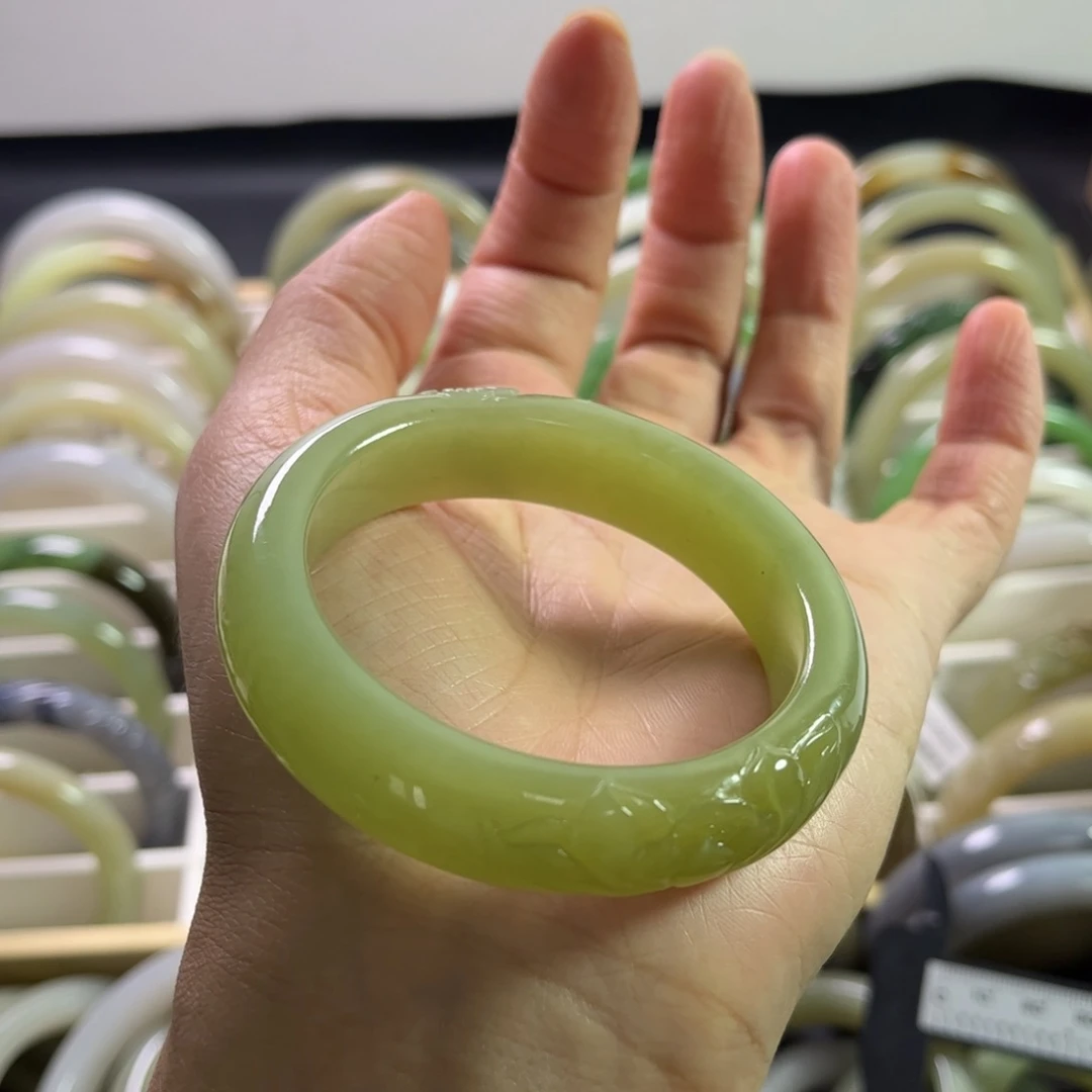 用***0和田玉手镯未镶嵌50圈