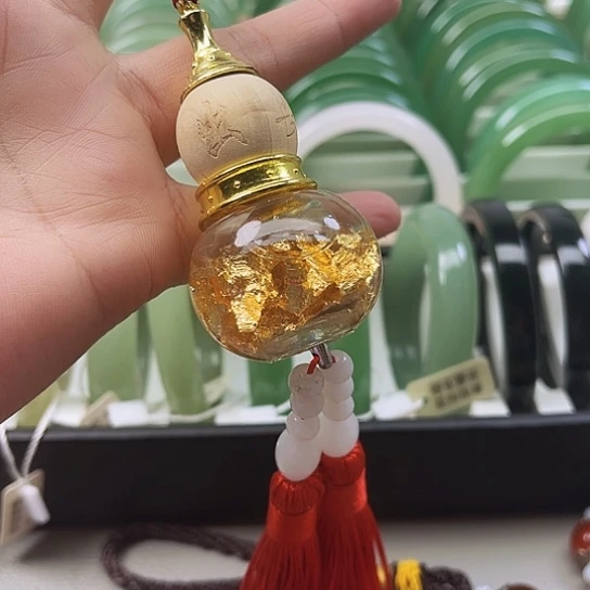 东陵石颈饰未镶嵌