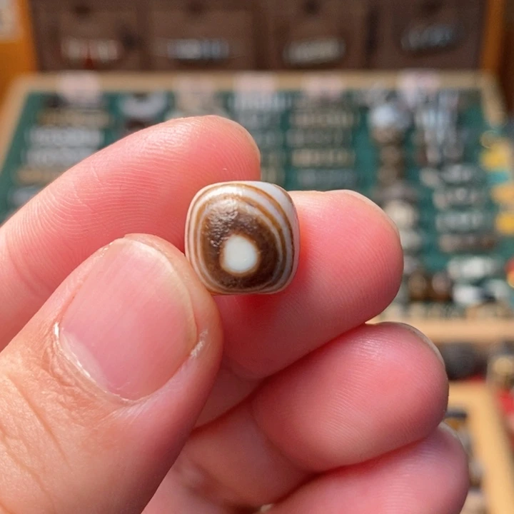 未镶嵌玛瑙/玉髓珠宝半成品