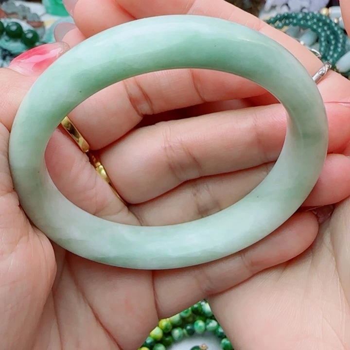 翡翠手镯未镶嵌天然A货72