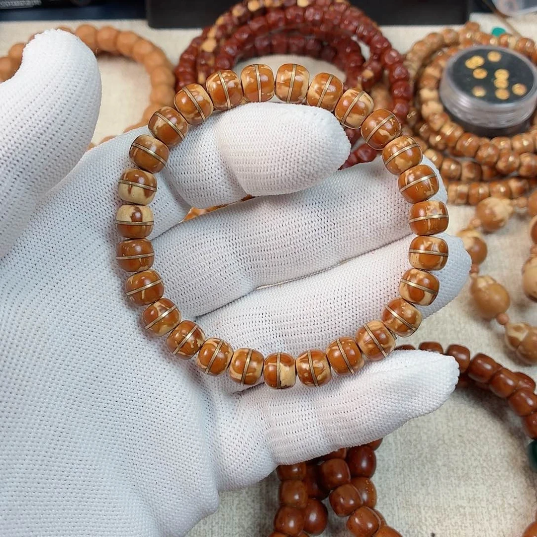 紫金鼠手串王****-一线天，