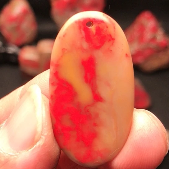 昌化石昌化鸡血石挂件