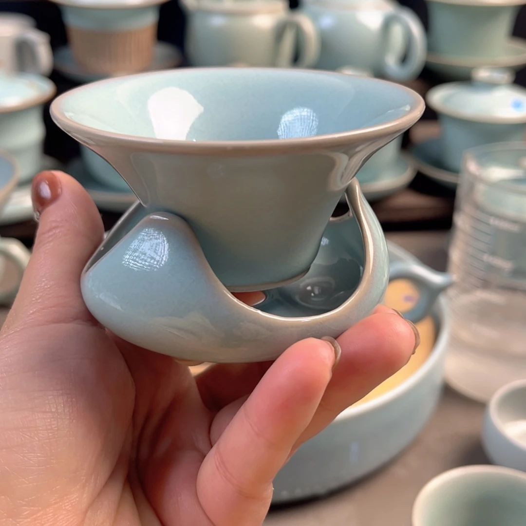 摆件陶瓷天青釉斗笠茶漏原矿