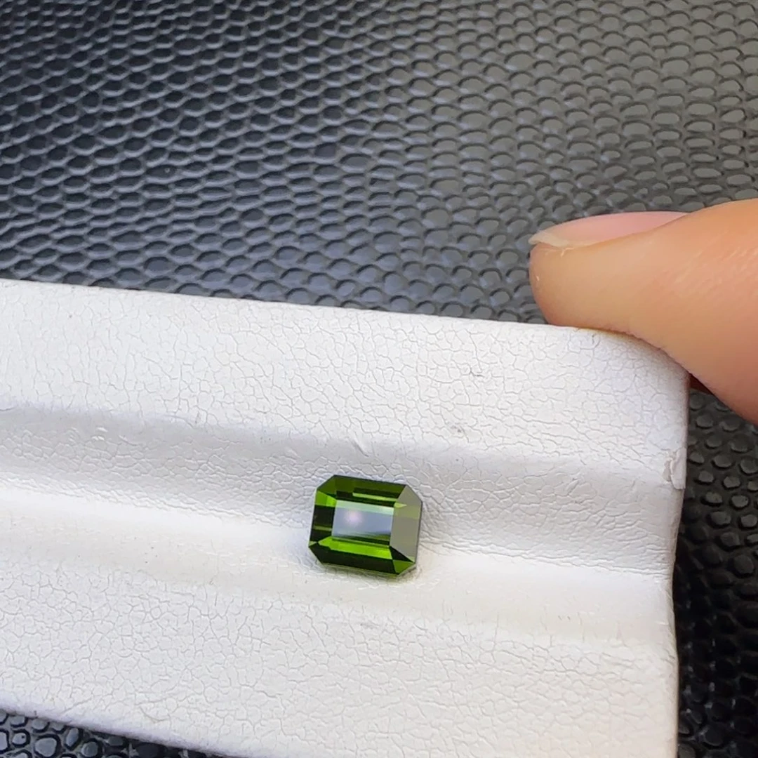 珠宝半成品碧玺未镶嵌1.68ct