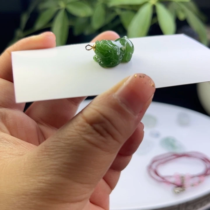 和田玉（碧玉）未镶嵌颈饰碧玉貔貅
